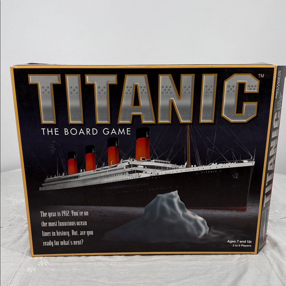 Titanic The Board Game Universal Games 1998 Vintage Made in USA COMPLETE Family
